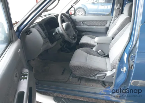 2001 Nissan Xterra Xe from USA, damaged, VIN 5N1ED28Y61C535782